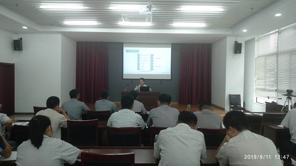 361568774038735.jpg 劉軍講解《技控改進的方法與應用》.jpg