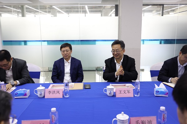 4671616656200722.jpg 3.jpg